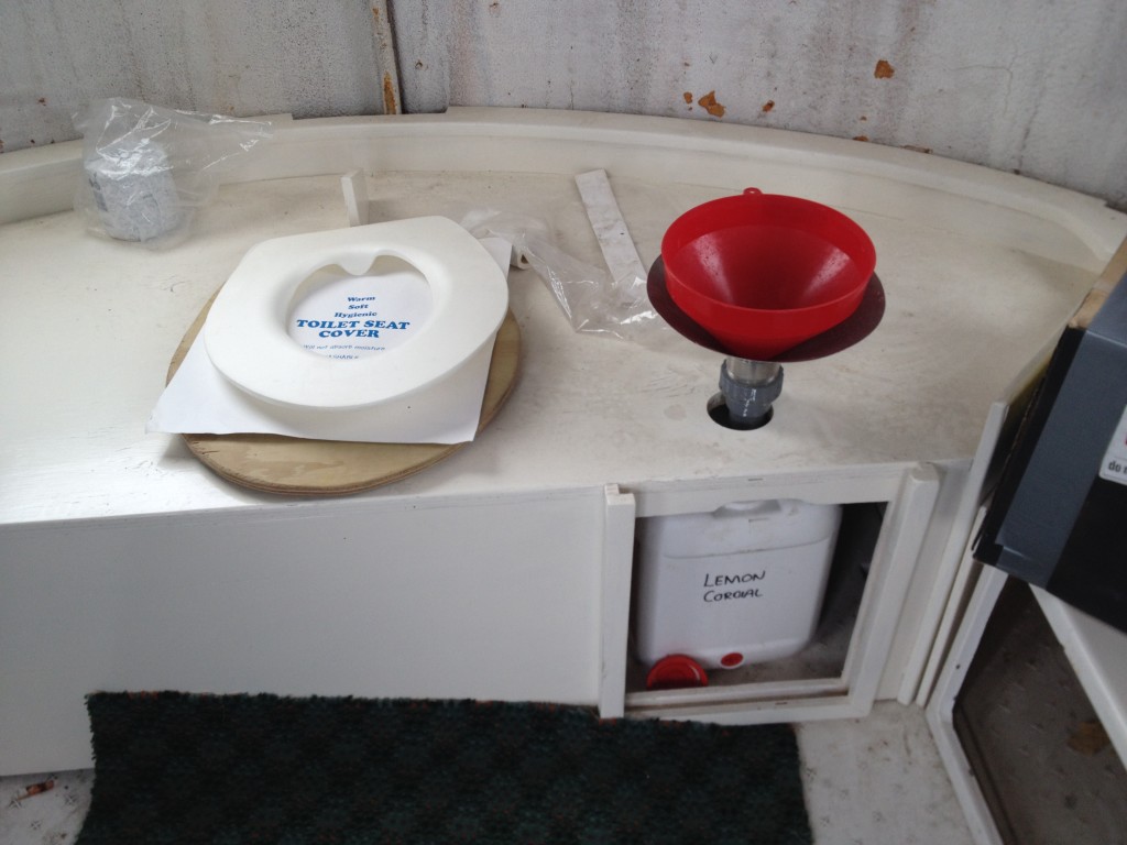 Here is the facilities inside the Kiwi Hut along the route. I added to the Lemon Cordial bucket.